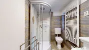 Casă / Vilă cu 9 camere de vânzare în zona Valea Cerb...