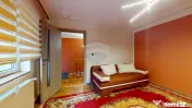 Casă / Vilă cu 9 camere de vânzare în zona Valea Cerb...