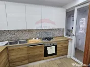 Apartament cu 2 camere de închiriat în zona Central 