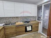 Apartament cu 2 camere de închiriat în zona Central 