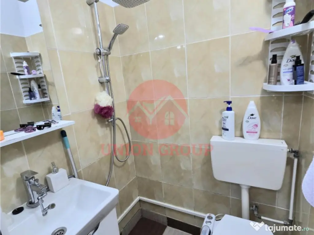 Garsoniera Superba Poarta 6