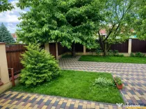 Film3D!Casa armonioasa,doua intrari,foisor, locuri parcare,S