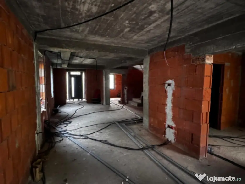 Casa P+1, 205 mp, zona George Enescu