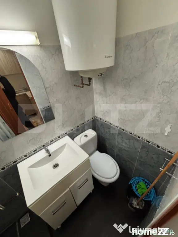 Cameră de cămin cu baie și bucătărie proprie