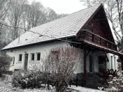 Casa de vacanta cu teren 2000mp Valea Avrigului 