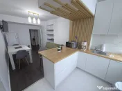 Centru Neversea apartament 3 camere decomandat vedere mare 