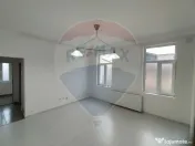 Spațiu de birouri central - Vilă 323 mp - Ideal sediu f... 