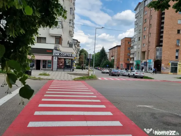 Zona face totul! Apartament 3 camere decomandate, Ultracentr