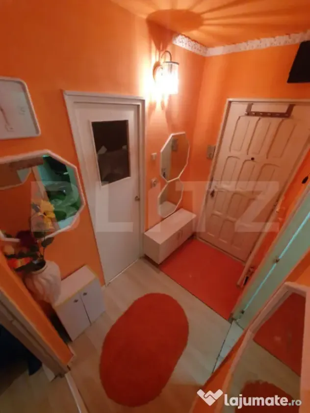 Garsonieră decomandată, renovată complet, zonă centrală