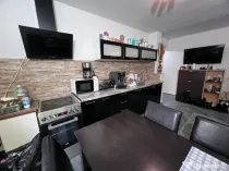 Apartament 2 camere,decomandat,zona Lido-Casa de pensii