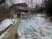 Casă / Vilă cu 7 camere de vânzare 