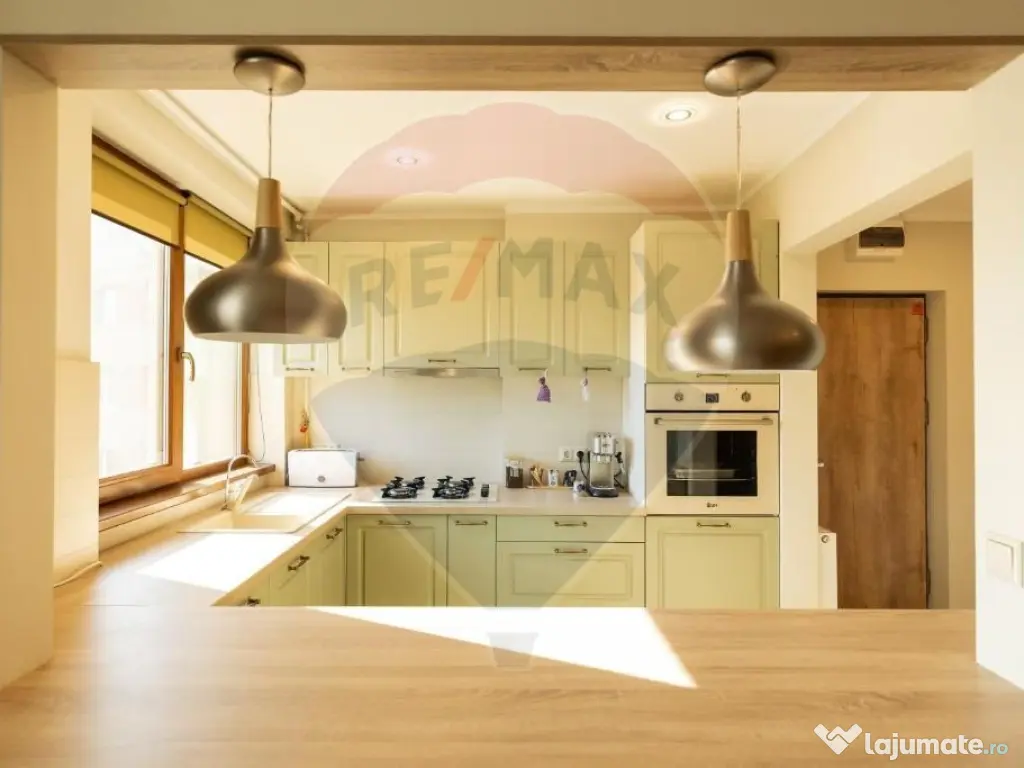 Apartament cu 2 camere de închiriat în zona Ultracentral