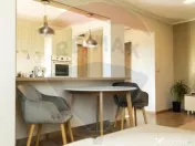 Apartament cu 2 camere de închiriat în zona Ultracentral 