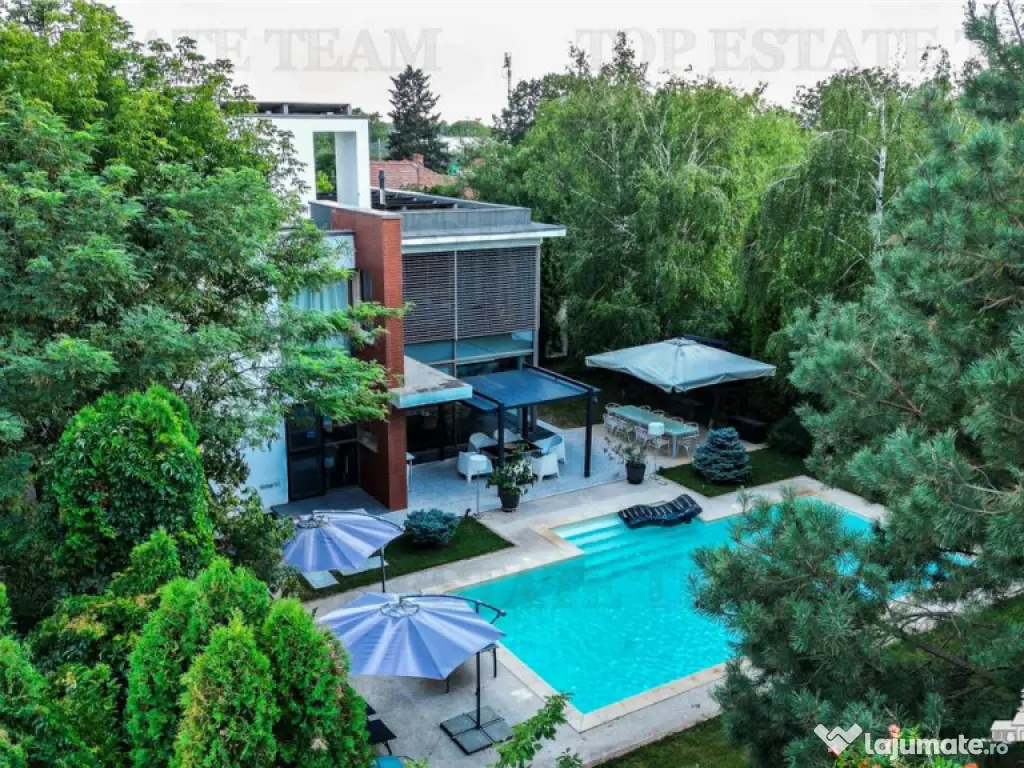 Vila premium cu 7 camere, piscina privata si terasa de 90 mp