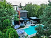 Vila premium cu 7 camere, piscina privata si terasa de 90 mp 