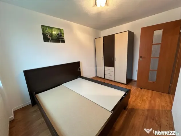 Resita, Apartament de sau schimb cu Casa, Renovat, 2 Cam.Cf