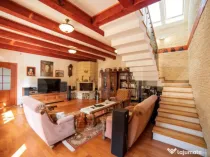 Proprietate deosebită cu panouri fotovoltaice si panouri so