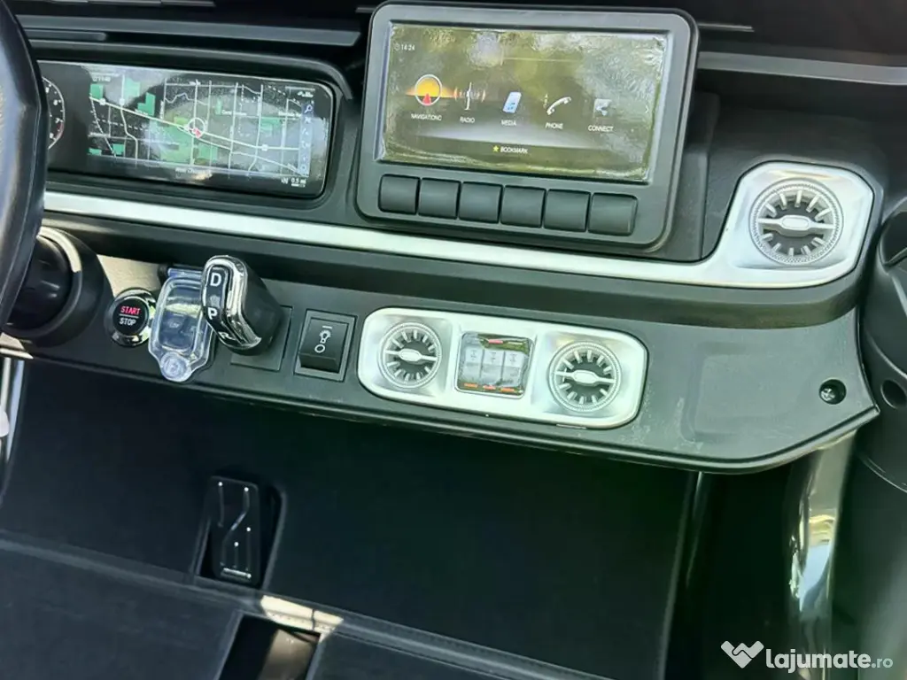 Masinuta electrica pt. 2 copii Mercedes G63, 4x 200W, 24V-14Ah Black