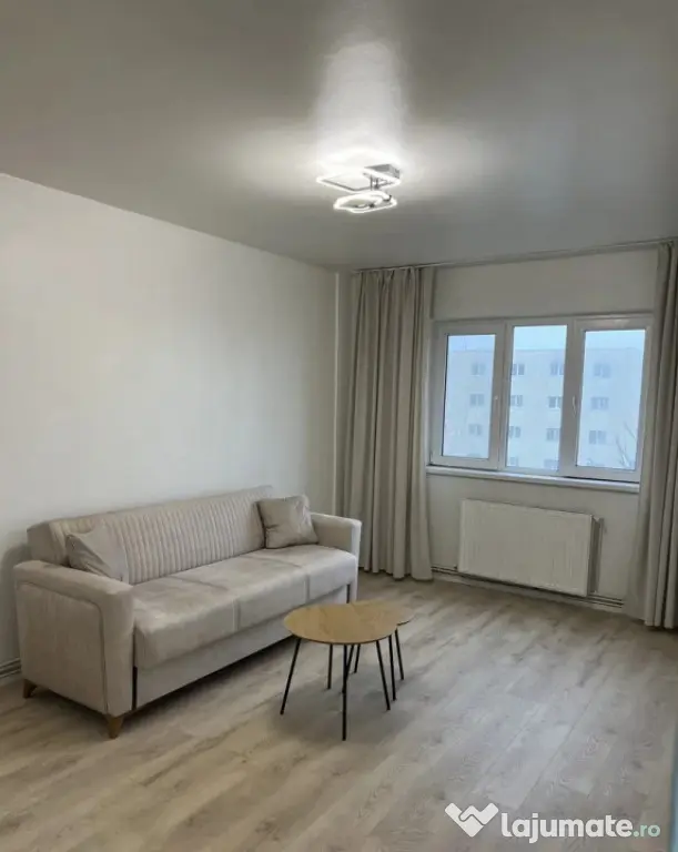 Garsoniera proaspat renovata 30 mp, etaj intermediar, carti