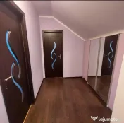 Apartament Cu 3 Camere Decomandate Zona George Enescu 