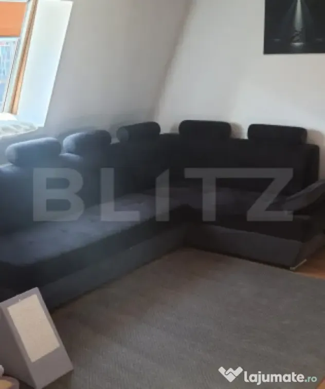 Apartament semidecomandat cu 3 camere, 89 mp utili, parcare,