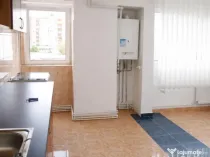 Apartament 2 camere, decomandat - zona Grivitei