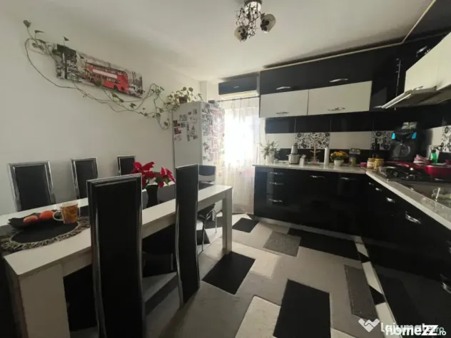 Casă P+E, 120 mp utili, zona Brestei - Craiova (Dolj)