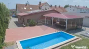 Comision 0 | Casă eficientă energetic, cu piscină, foi... 