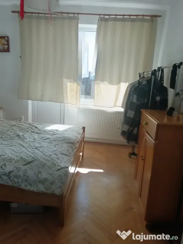Cosbuc, central, 2 camere, cu mansarda