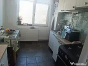 Cosbuc, central, 2 camere, cu mansarda 