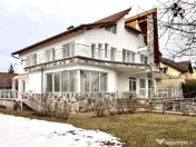 Vila zona Coresi | 1170 mp teren | 6 camere | De 