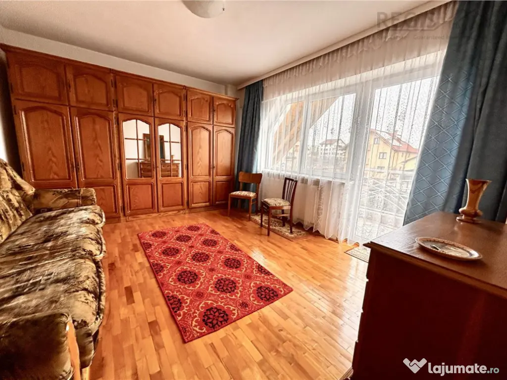 Vila zona Coresi | 1170 mp teren | 6 camere | De