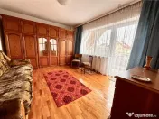 Vila zona Coresi | 1170 mp teren | 6 camere | De 