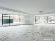 Spațiu comercial 200mp | 2025 | ROI 10% | Vitrina 9ml | ... 