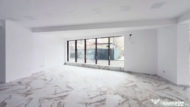 Spațiu comercial 200mp | 2025 | ROI 11% | Vitrina 9ml | ...
