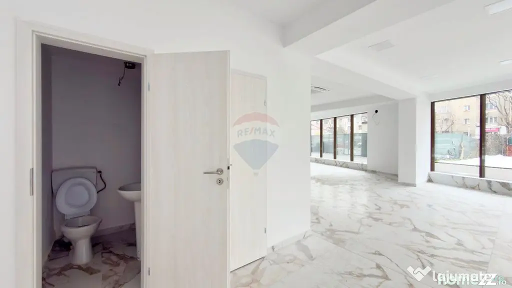 Spațiu comercial 200mp | 2025 | ROI 11% | Vitrina 9ml | ...