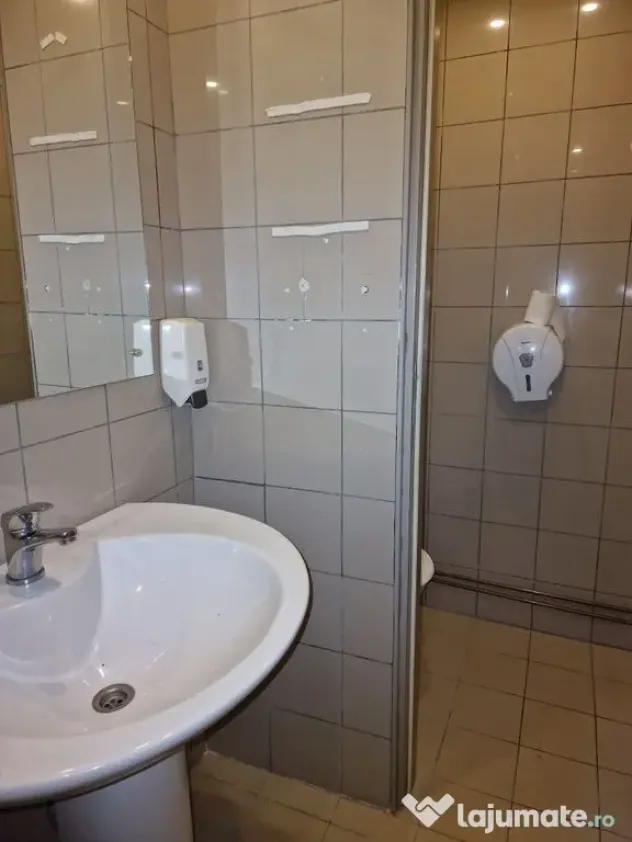 Zona Universitate Batistei mezanin 79 mp plus balcon 17 m...