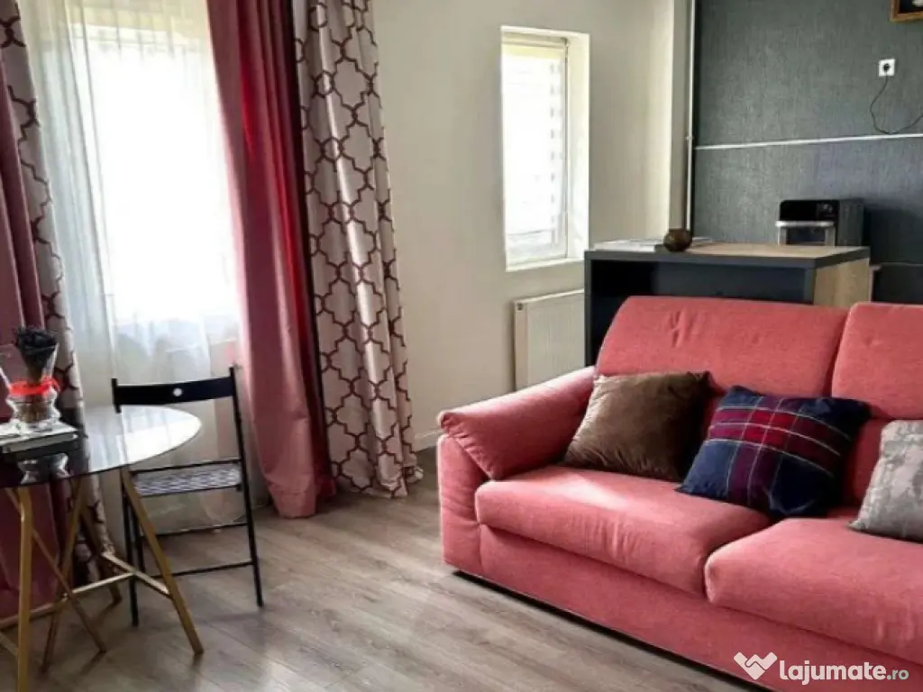 Studio 45mp PET FRIENDLY + loc de parcare, vedere padure, Gr