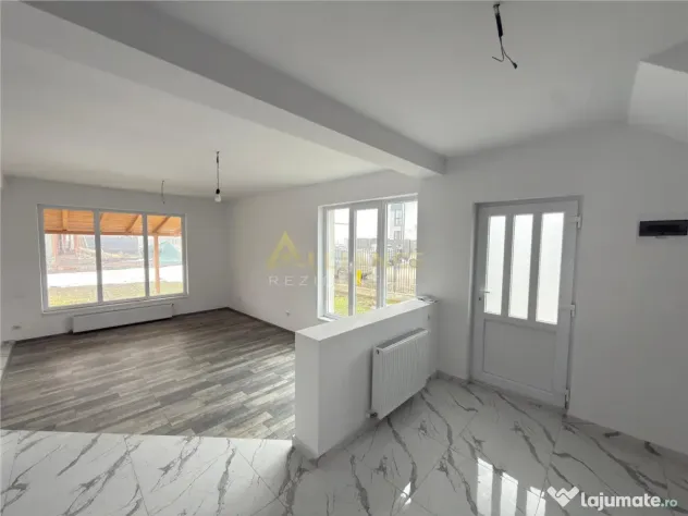 Vila individula | P 1E Pod | 4 camere |Teren