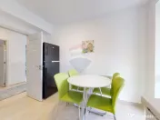 Răsărit peste Bucegi – Apartament spectaculos în Sin... 