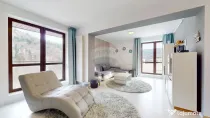 Răsărit peste Bucegi – Apartament spectaculos în Sin...