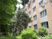 Eremia - Nord, 2 camere, decomandat, etaj 1, mobilat si u... 