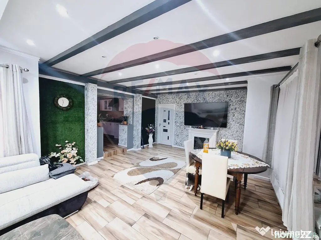 Casă cu 3 camere de vânzare in Hidiselu de Sus