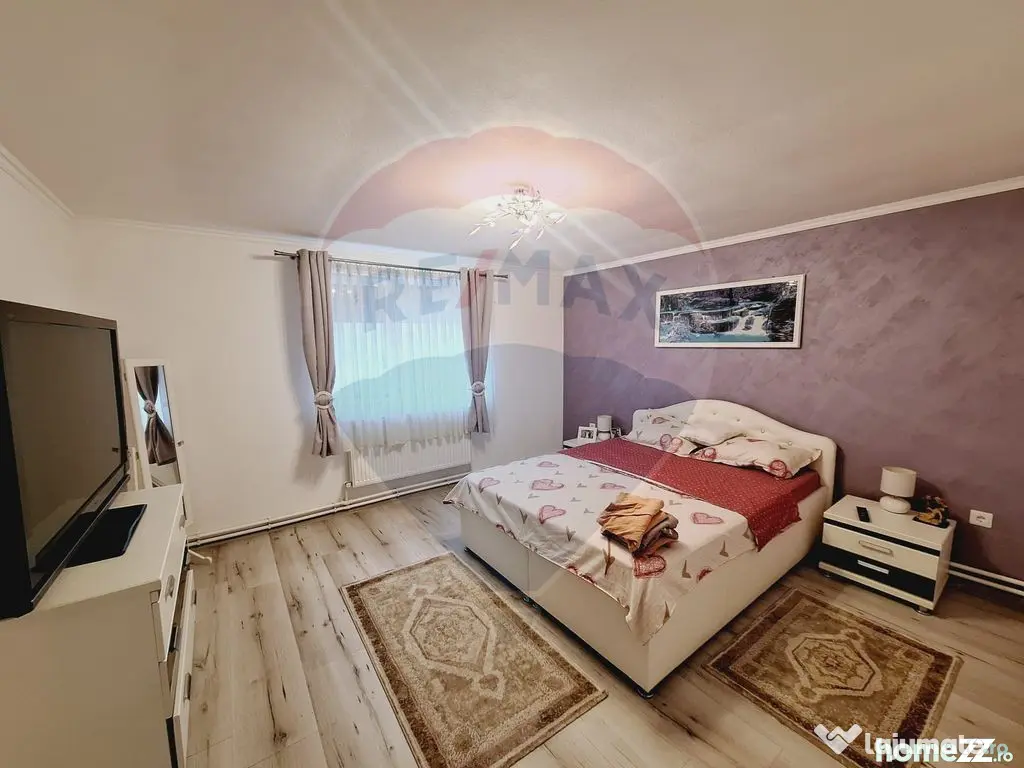 Casă cu 3 camere de vânzare in Hidiselu de Sus