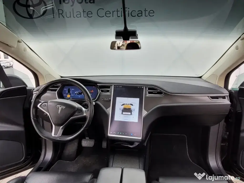 Tesla Model X 90D free supercharging