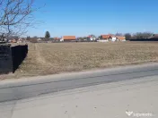 Teren intravilan, construibil utilitati drum asfaltat, Lunca Calnicului. 70000mp 