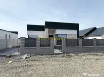 Casa Individuala - 4 camere - 2 bai - 371 mp teren