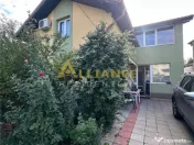 Casa individuala cu curte proprie si spatiu comercial 