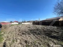 Teren intravilan 351 mp, stradal, zona Izvor