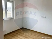 Casa cu 2 camere de vânzare 